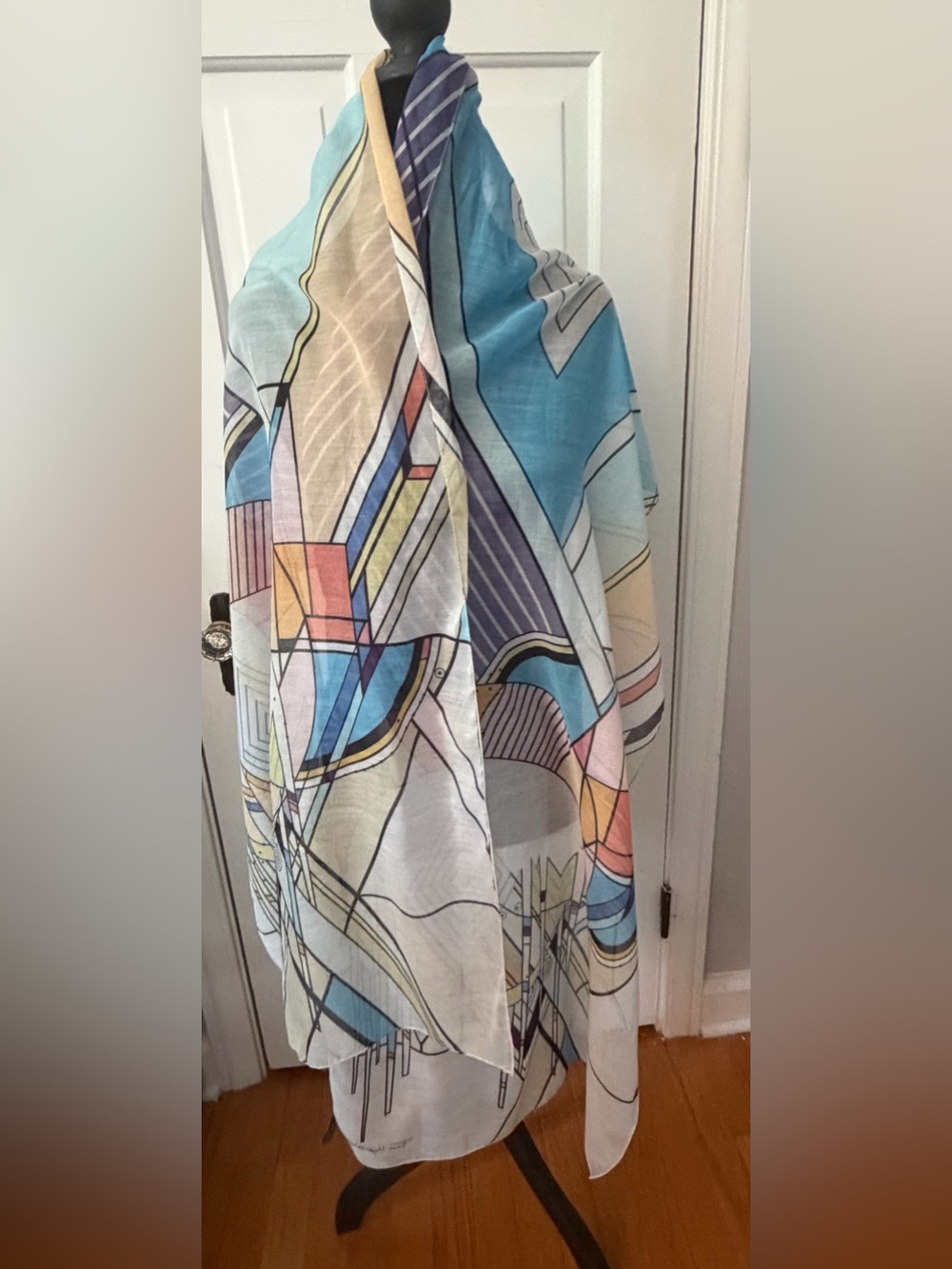 MOMA NYC Frank Lloyd Wright Signature Scarf